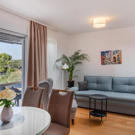 Solu Apartment Проманья Экстерьер фото