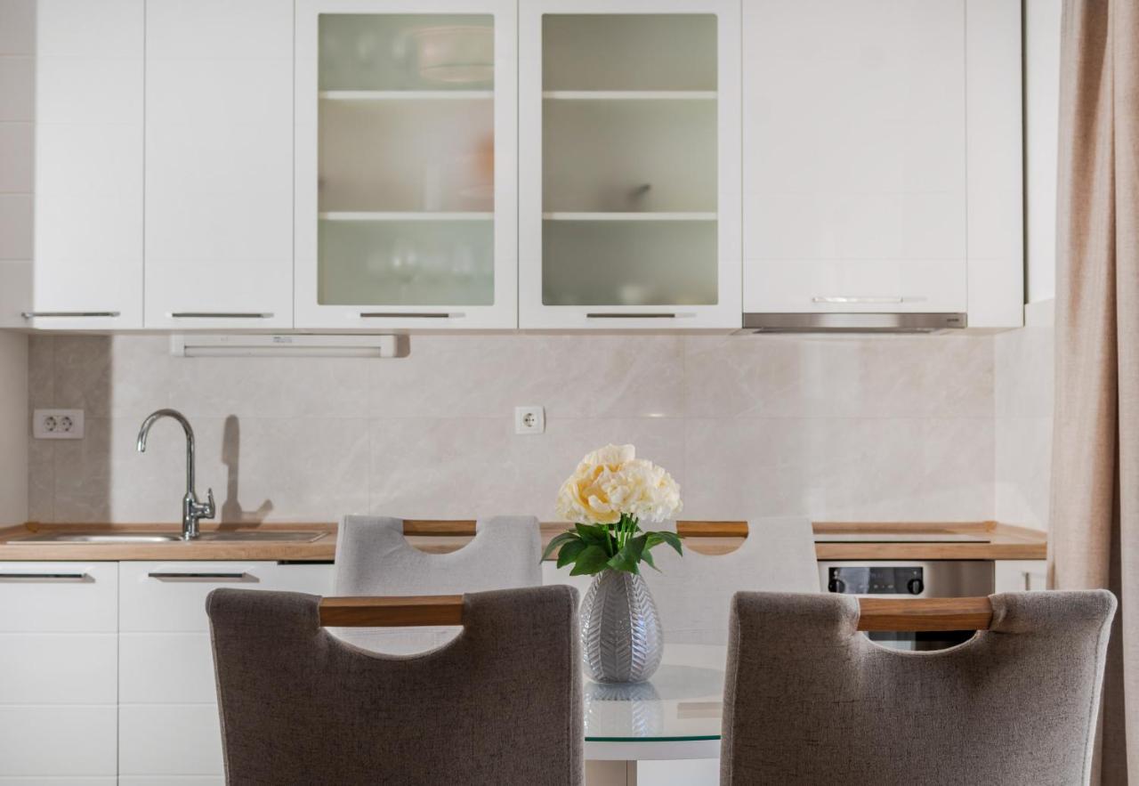 Solu Apartment Проманья Экстерьер фото